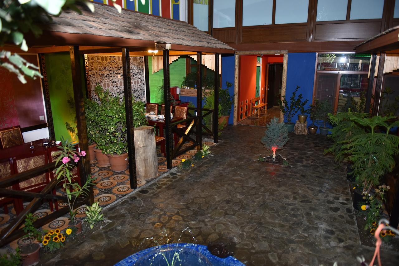 Inci Design Hotel & Hostel Sheki Luaran gambar